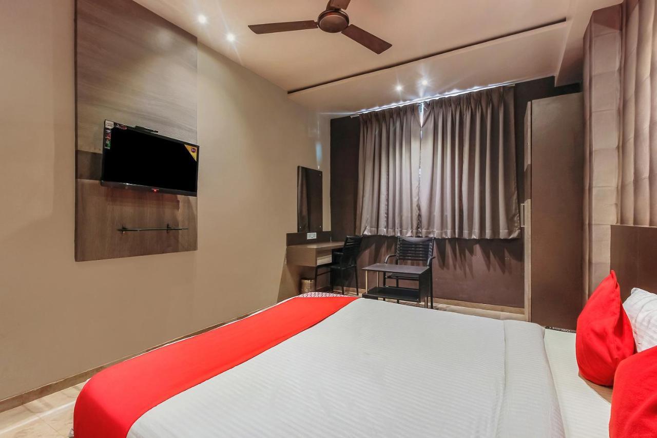 Zahirabad Oyo 26991 Stanza Luxurios Stay מראה חיצוני תמונה